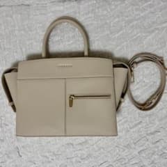 CHARLES & KEITH ハンドバッグ ベージュのサムネイル