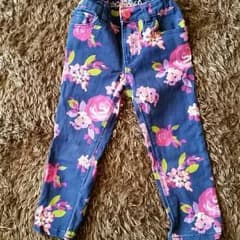 最終値下げ★GAPベビー90㎝花柄デニム★かわいいです～(*^^*)のサムネイル
