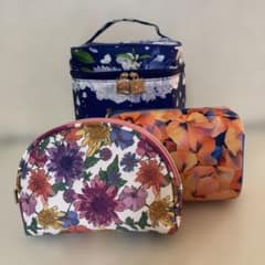 CRYSTAL JEMMY バニティーポーチ とポーチ2点セット 花柄のサムネイル