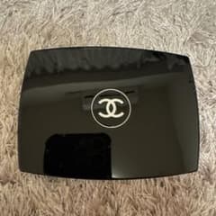 CHANEL ウルトラ ル タン コンパクト BR12のサムネイル