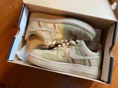 NIKE AIR FORCE 1のサムネイル
