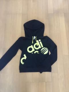 パーカー adidasアディダスのサムネイル