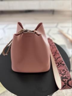 値下げしましたFIND KAPOOR 韓国 ピンク ショルダーバッグ 2way - メルカリ