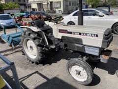 20馬力　 ST2020 トラクター 耕耘機付きのサムネイル