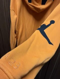 NIKE JORDAN プルオーバーパーカー オレンジ Mのサムネイル