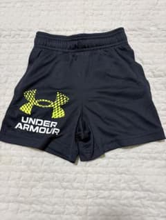 【UNDER ARMOUR 】アンダーアーマーハーフパンツ 120㎝のサムネイル
