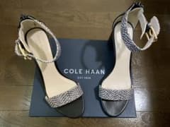 COME HAAN リボンヒールサンダル　サイズ23ｃｍ　箱入り 美品のサムネイル