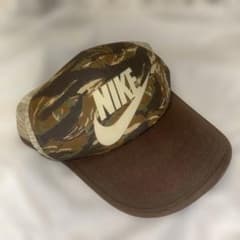 NIKE 赤タグ　カモ柄　NIKEセンターロゴメッシュキャップ　Y2Kのサムネイル