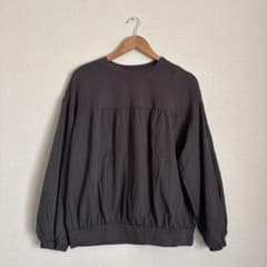 グレーのギャザーカットソーのサムネイル