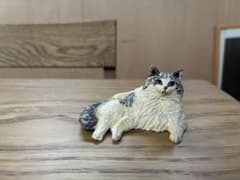 はしもとみお　猫の彫刻2のサムネイル