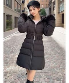 いちごさま専用リゼクシー ファー付きロングダウンジャケット ブラックのサムネイル