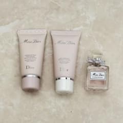 Dior ミスディオール ハンドクリーム ボディミルク 香水セットのサムネイル