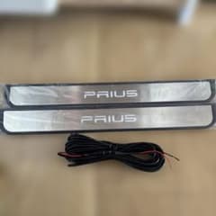 PRIUS スカッフプレート LED発光タイプ 2本セットのサムネイル