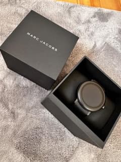MARC JACOBS スマートウォッチのサムネイル