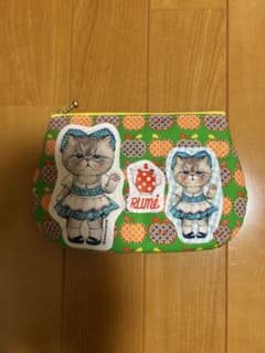 ハンドメイド コヤンイサムチョン ダーツ入りポーチ - メルカリ