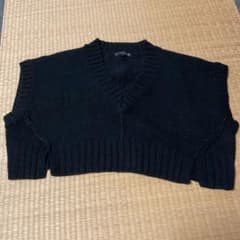 SUGAR SPOON ニットベスト ブラック Vネックのサムネイル