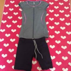 マウイさん、専用‼︎ナイキ 水着セパレートタイプのサムネイル