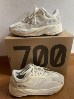 西様専用adidas yeezy boost 700のサムネイル
