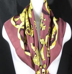 美品　HERMES エルメス　大判スカーフ　カレ90　シルク100％ D440