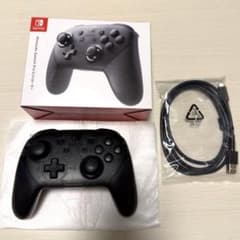 Nintendo Switch Pro コントローラー　純正のサムネイル