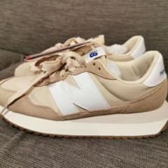 ニューバランス237のサムネイル