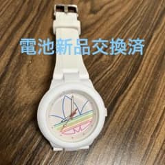adidas カラフルロゴ ホワイト時計 シリコンタイプ 電池新品交換済のサムネイル