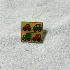 車 ピンバッジ スクエア カラフル レトロ ポップ 自動車