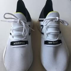 New Balance Fresh Foam Roav スニーカーのサムネイル