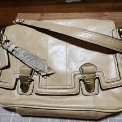 お値下げ依頼によりCOACH ベージュ レザー ショルダーバッグのサムネイル