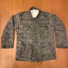ミリタリージャケット　迷彩　カモフラのサムネイル