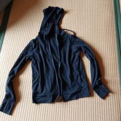 綿素材薄手トップスのサムネイル