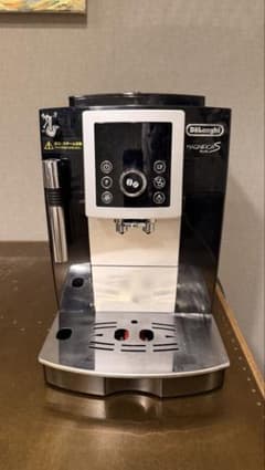 デロンギ　全自動コーヒーメーカーのサムネイル