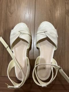 DIANA サンダル ホワイト パール 厚底 Lサイズのサムネイル