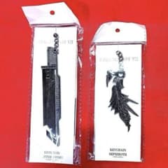 バスターソード＆セフィロス翼　メタリックキーホルダー　FF7 リバース