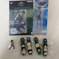 Attack Titan Ichiban Kuji Big Acrylic Stand