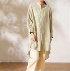 新品シアーシャツ♡ディスコート♡グリーンのサムネイル