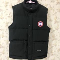 国内正規品　Canada goose カナダグース　ダウンベストのサムネイル