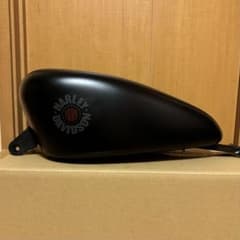 XL883Ｎ 純正タンク ハーレー スポーツスターのサムネイル