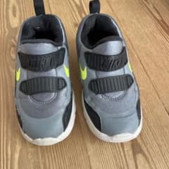 NIKE AIRのサムネイル
