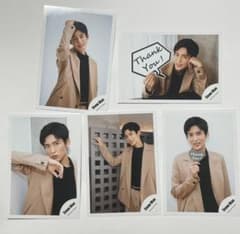 目黒蓮 公式写真のサムネイル
