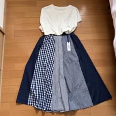 スカートのサムネイル