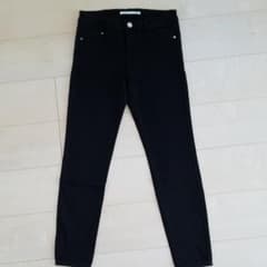 ZARA(ザラ) スキニーデニムパンツ レディースのサムネイル