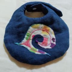 アイヌ刺繍　藍染めスタイ19まいめのサムネイル