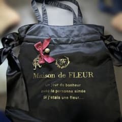 Maison de FLEUR ブラックトートバッグのサムネイル