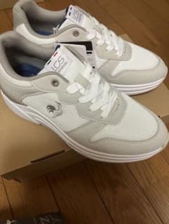 新品　le coq sportif スニーカーのサムネイル