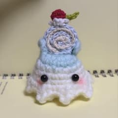 めんだこ ロールケーキ チェリー あみぐるみ ぬいぐるみ 編み物 クリームソーダのサムネイル