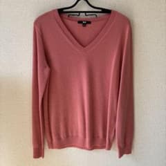 UNIQLO カシミアセーターVネックのサムネイル