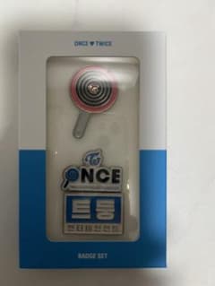 TWICE ONCE OFFICIAL FANCLUB ピンバッジセットのサムネイル