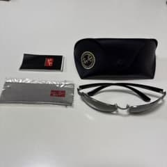 Ray-Ban RB 3364 サングラス 004 新品購入品、数回のみ使用のサムネイル