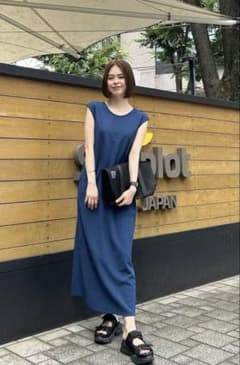 ルーニィ　ノースリーブワンピース　ダークブルー38 バック付き ルーニィ ノースリーブワンピース ダークブルー38 バック付き - メルカリ